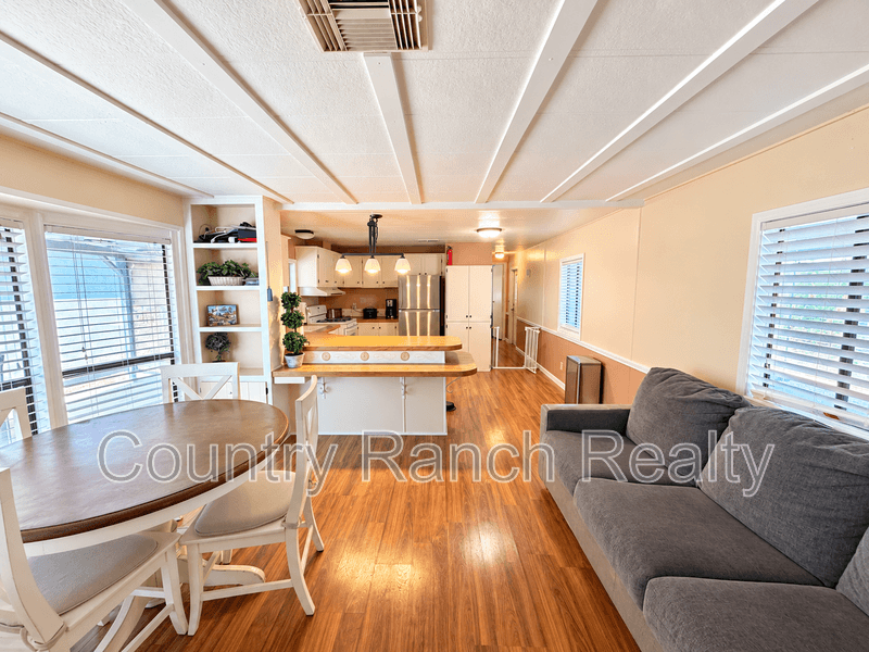 Bullhead City House: 1635 Yale Drive