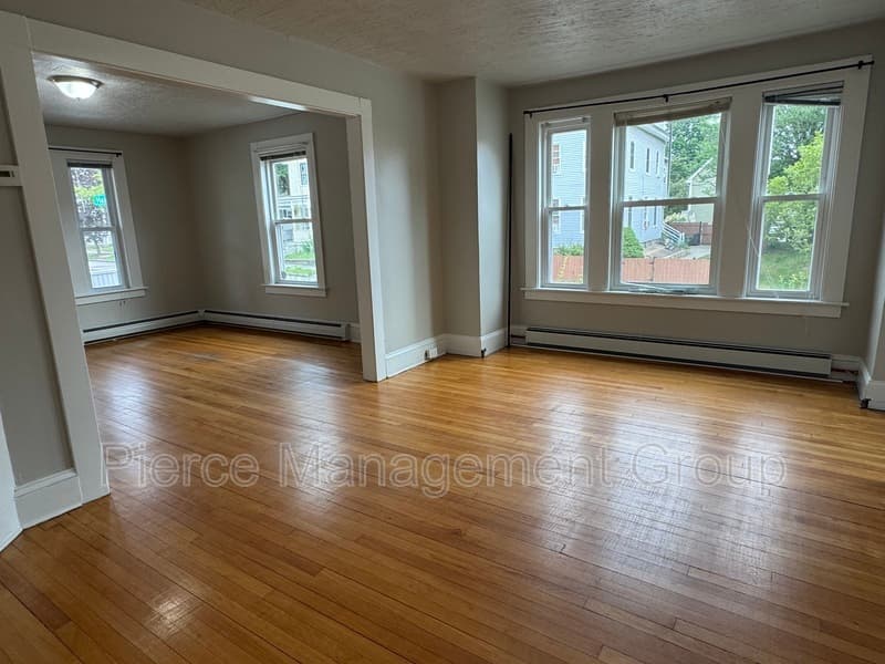 Manchester Condo: 4 Hazel Street