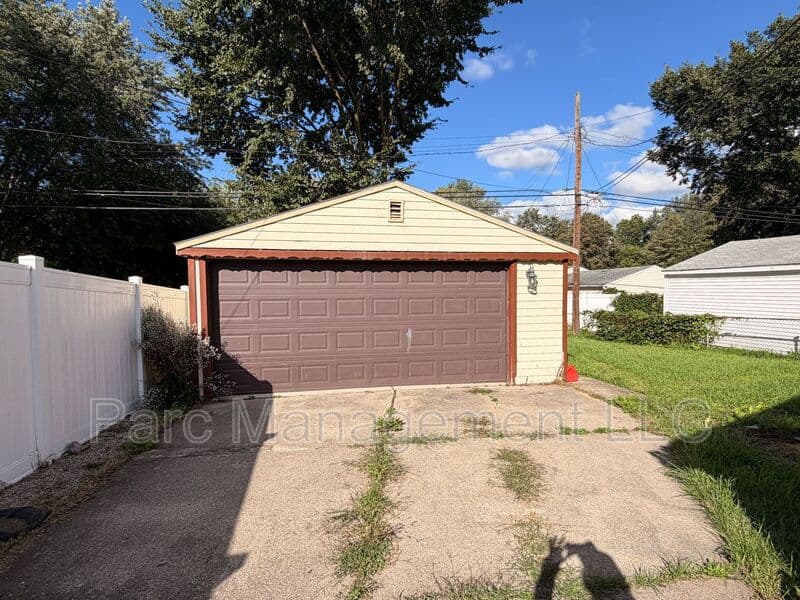 Taylor House: 6144 Princess Street