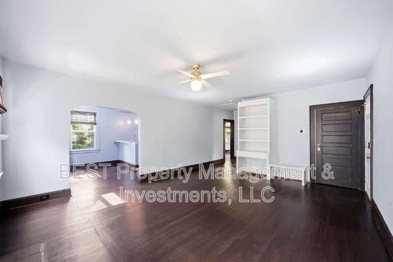 Charlotte House: 2208 Wilmore Drive