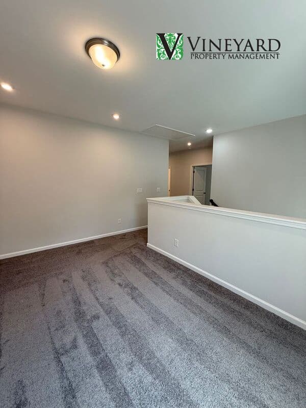 Holly Springs House: 265 Birchwood Row