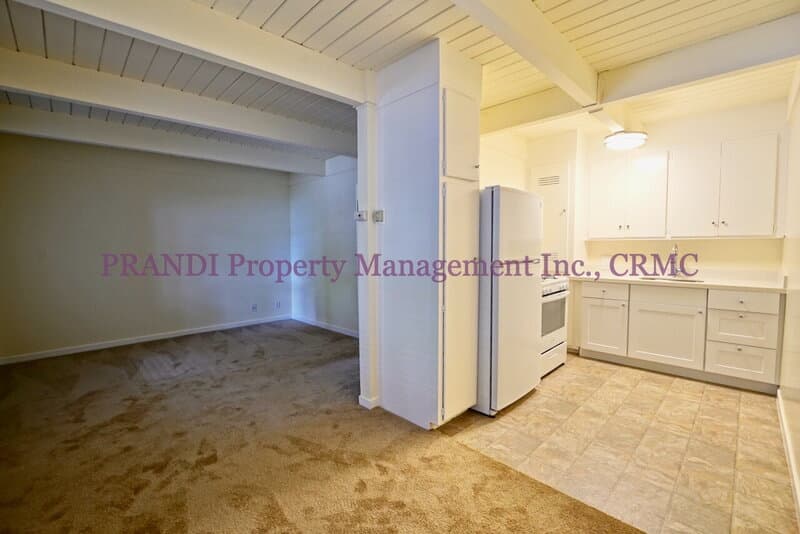 Corte Madera Condo: 25 Willow Ave