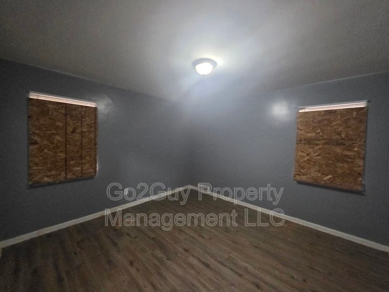 Detroit House: 18010 Lesure Street