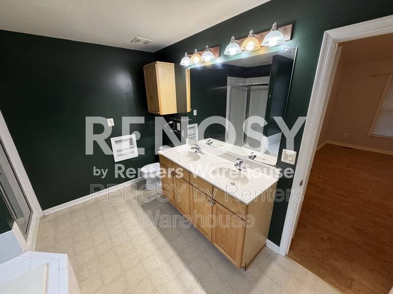 Forest Hill House: 345 Spenceola Pkwy
