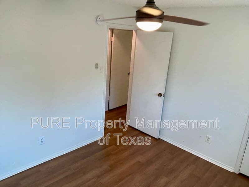 Cedar Park House: 3002 Cottonweed Trl