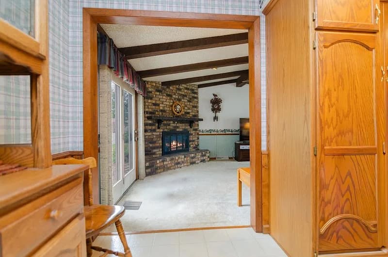 Green Bay House: 1266 Shadow Lane