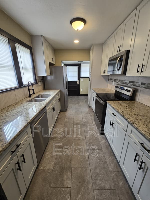 Jacksonville House: 41 Tallulah Avenue