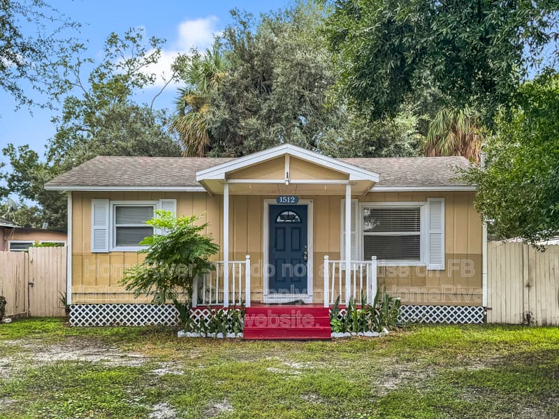 Tampa House: 1512 W Comanche Ave