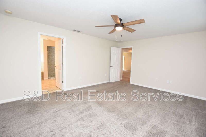 Lakeland House: 5029 1st St. SE