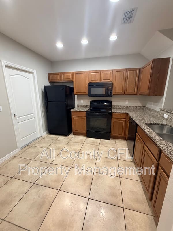 Ocoee Townhome: 2270 Aloha Bay Ct