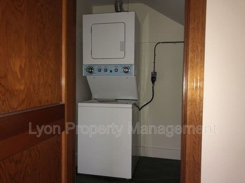 Cumberland Condo: 3880 Mendon Rd