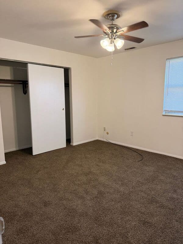 Belleville House: 915 Belle Valley Dr
