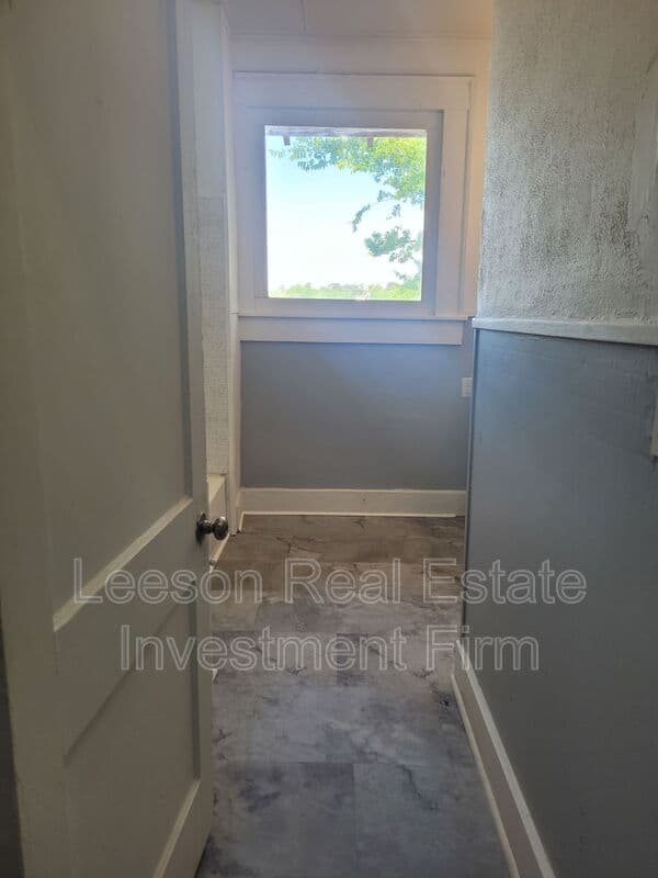 Shreveport House: 310 1/2 Kings Highway