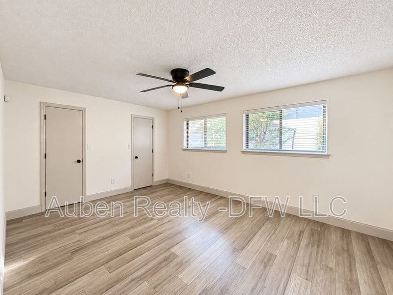 Plano House: 2404 Kentfield Lane