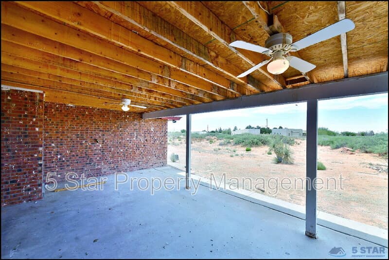 El Paso House: 14101 Koshare Ct