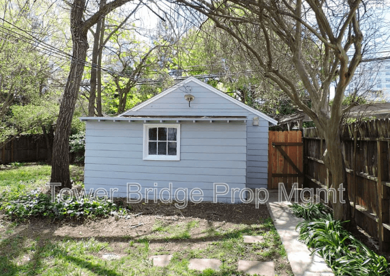 Sacramento House: 4424 T Street