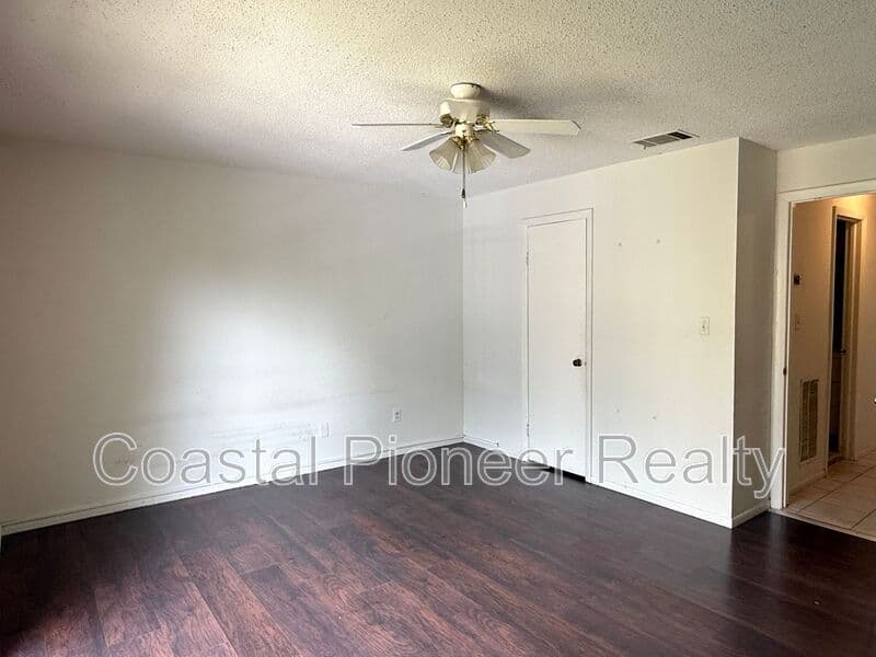 Tampa Townhome: 7573 Abonado R