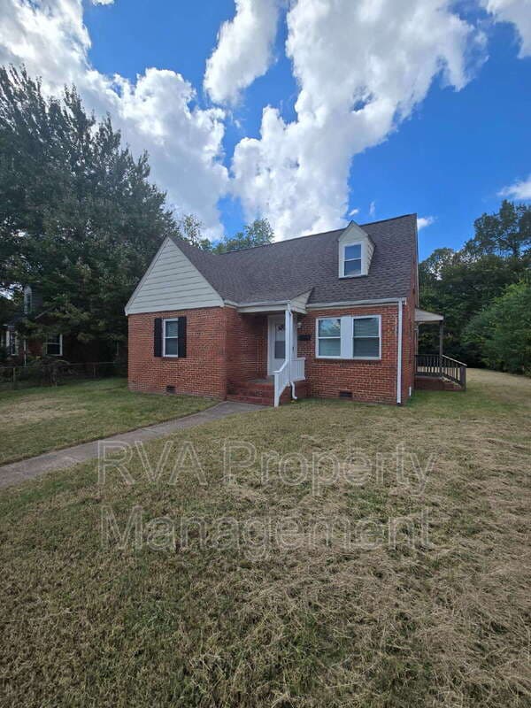 Richmond House: 3417 Danbury Road