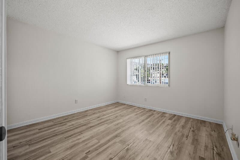Spring Valley Condo: 9059 Harness Street