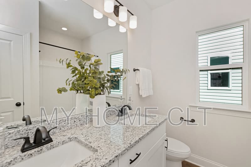 Charlotte Townhome: 2309 Ellen Avenue
