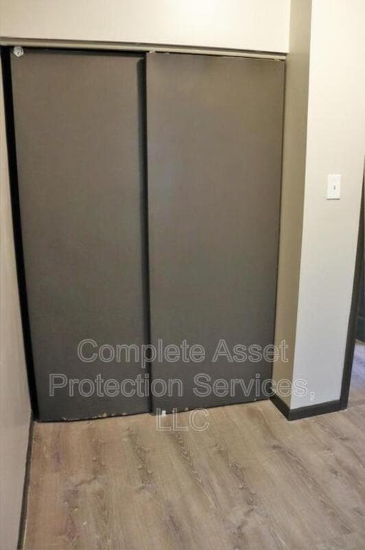 Hammond House: 2738 163rd Place