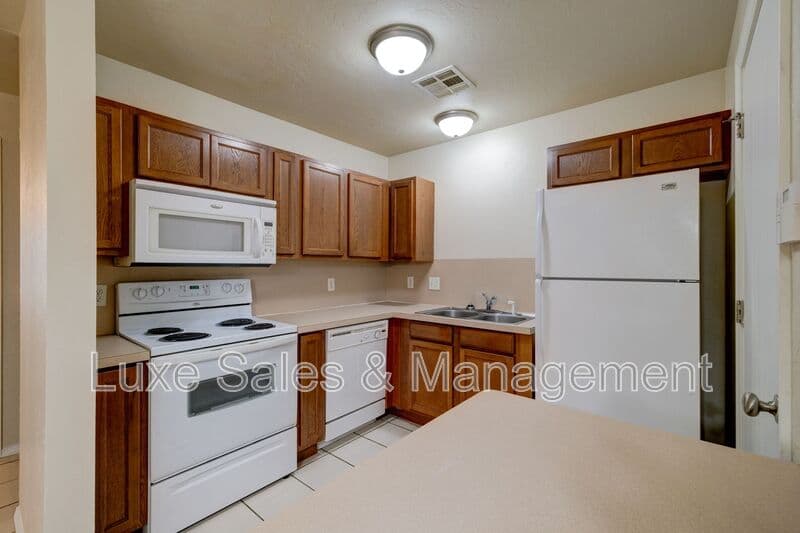 Oklahoma City House: 9604 SW 17th Street
