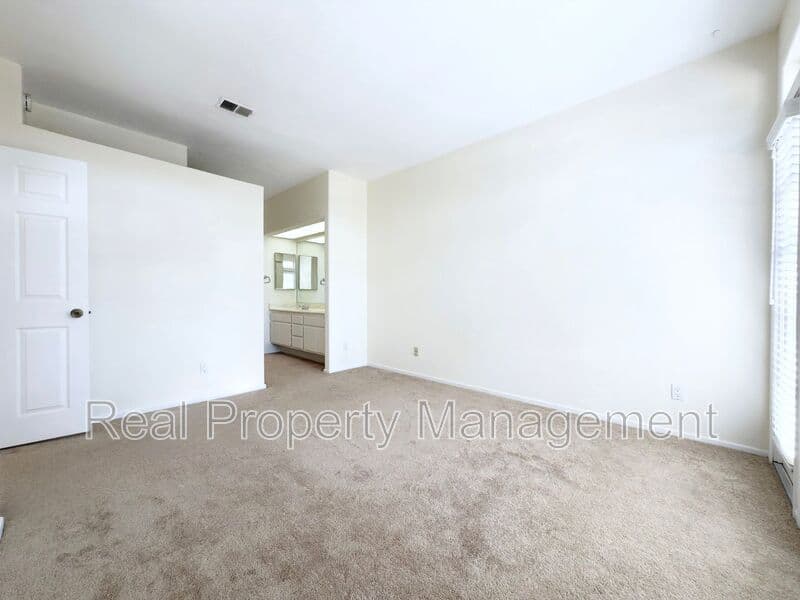 Oceanside Condo: 3436 Cameo Dr.