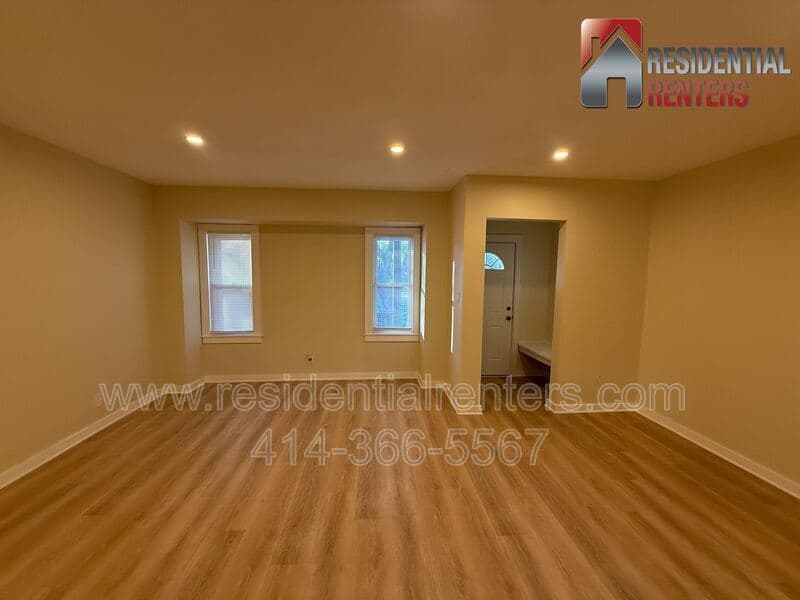 Milwaukee Condo: 3122 N 28th Street