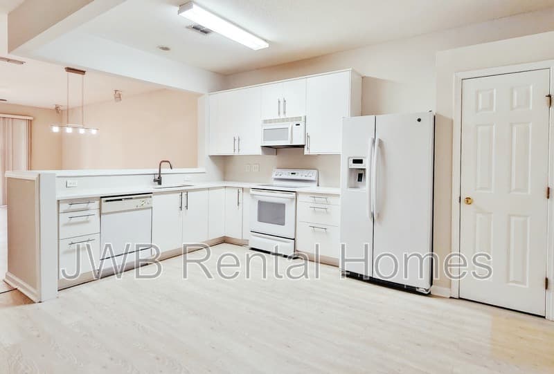 Jacksonville Townhome: 7566 Red Crane Ln