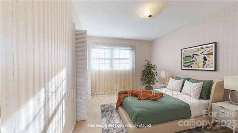 Marion House: 219 Ridge Rd