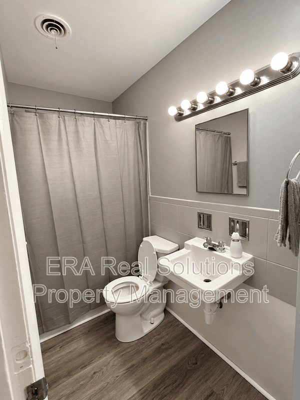 Columbus Condo: 3713 Dort Pl