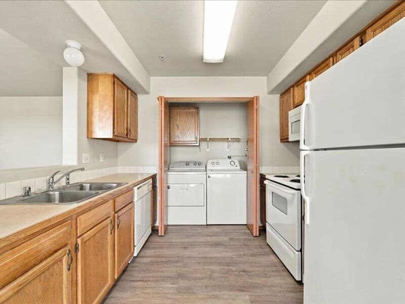 Pasco Condo: 6005B Chapel Hill Blvd