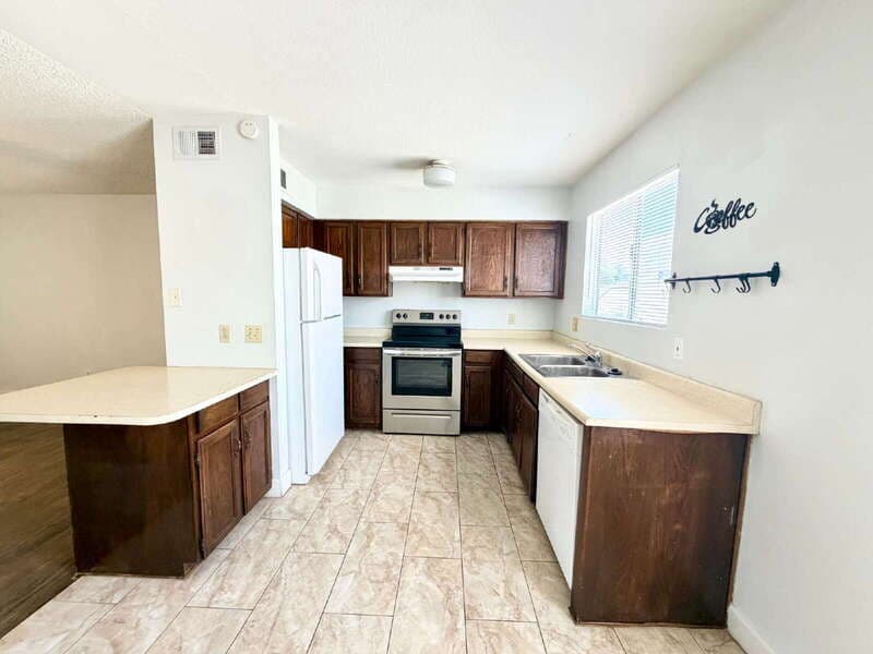 Mesa Condo: 846 N Revere