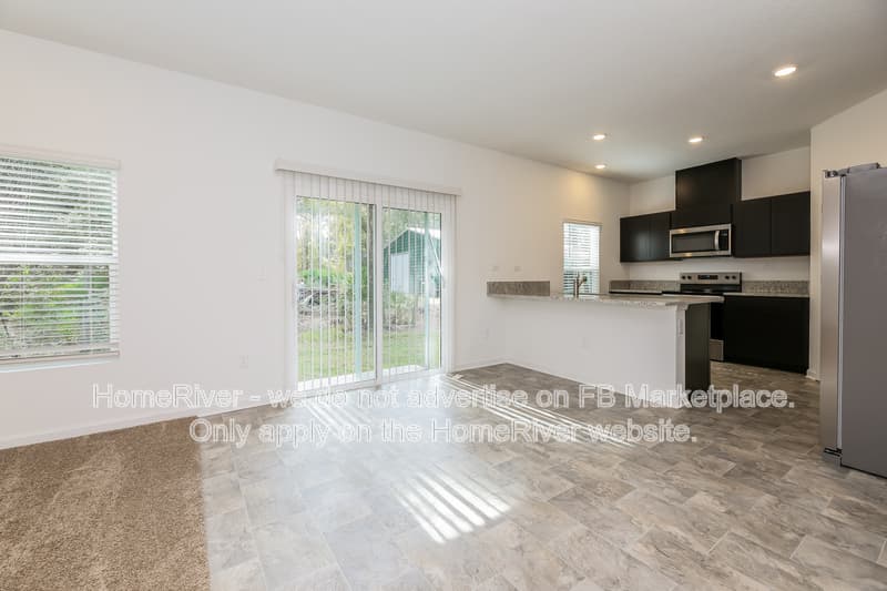 Jacksonville House: 5008 Bramante Dr