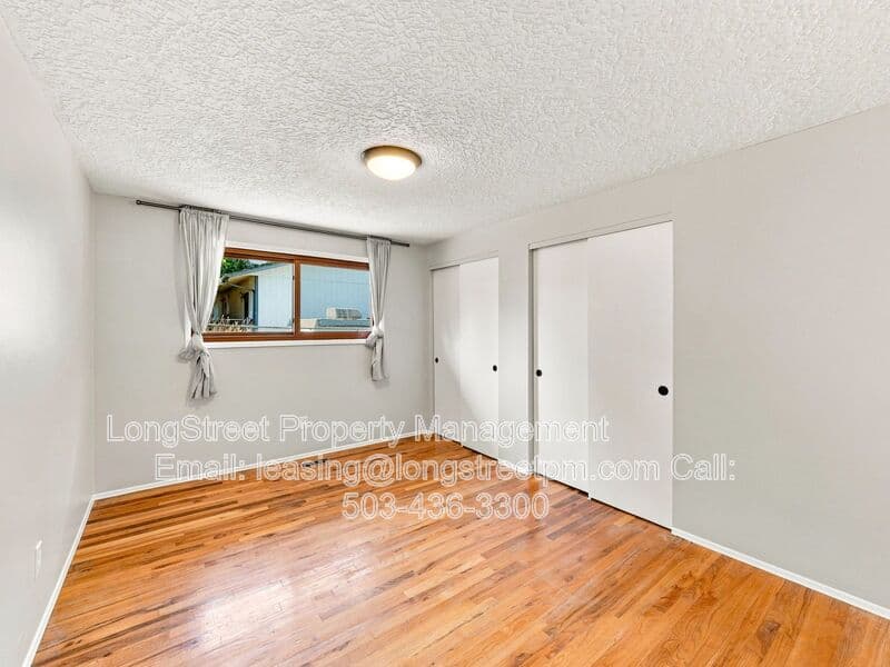 Beavercreek House: 22032 S Dans Ave