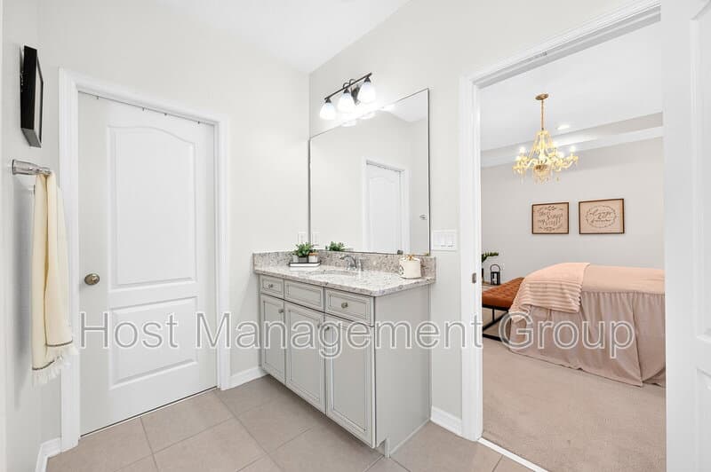 Orlando House: 8205 Bayliss Ct