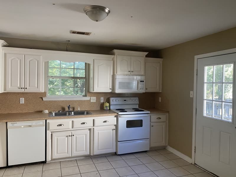 Ward House: 360 Peyton