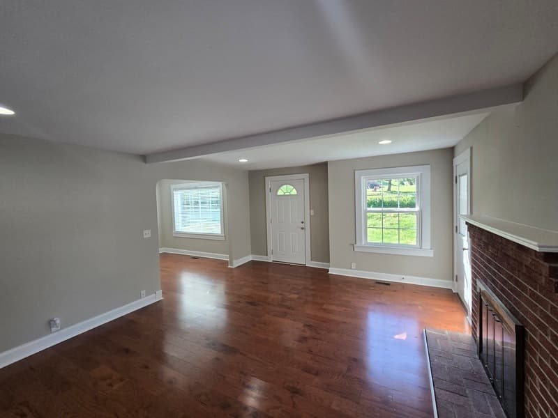 Ooltewah House: 4094 University Drive