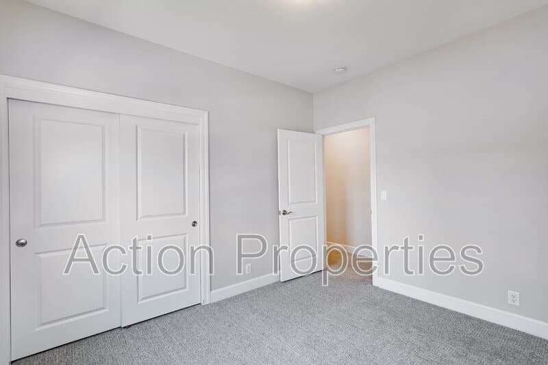 San Jose House: 1182 Curtiss Avenue