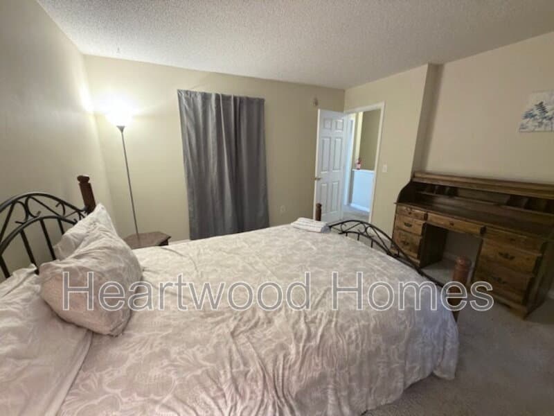 West Columbia House: 264 Orchard Hill Drive