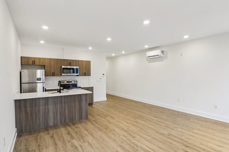Philadelphia Condo: 6155 Ridge Avenue - 309