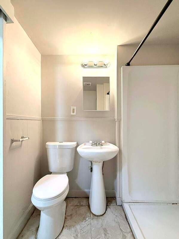 St. Petersburg House: 975 13th Avenue South