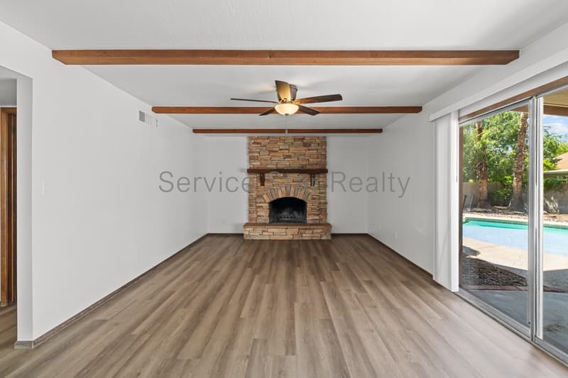 Glendale House: 6142 W Sierra St