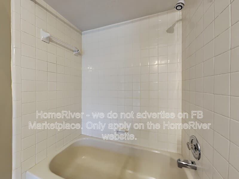 Kissimmee Townhome: 565 Hunter Cir