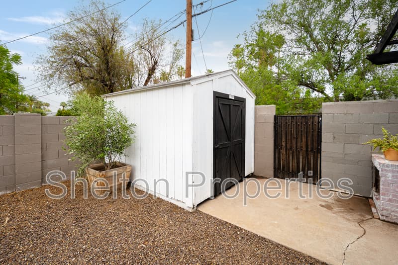 Phoenix House: 1731 W Highland Ave