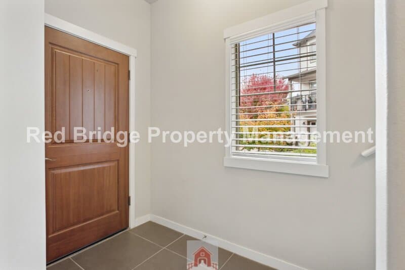 Wilsonville Townhome: 28520 SW Paris Ave