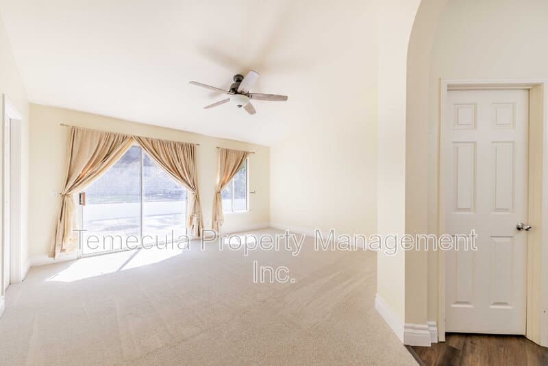 Temecula House: 31827 Corte Positas