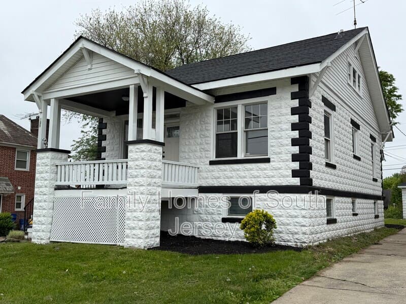 Baltimore House: 3505 Frankford Ave