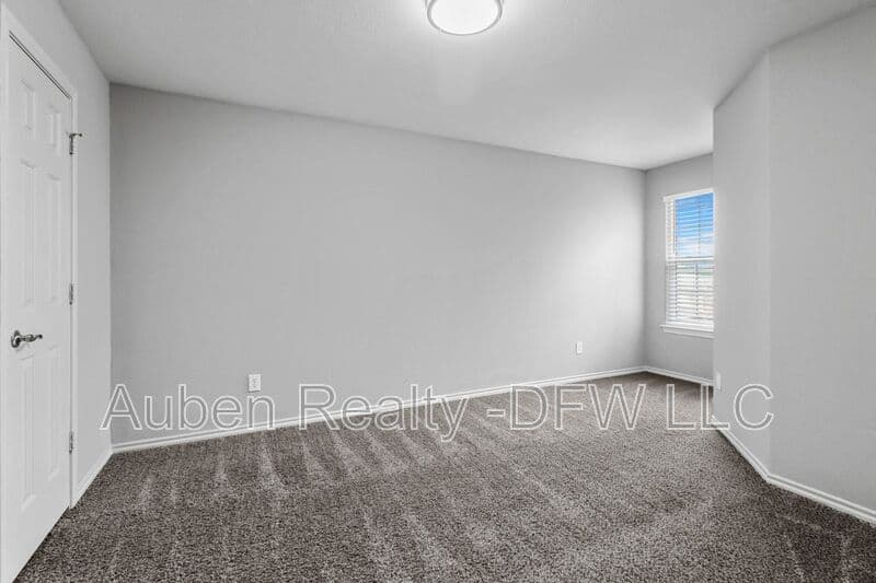 Princeton House: 931 Parkplace Ridge
