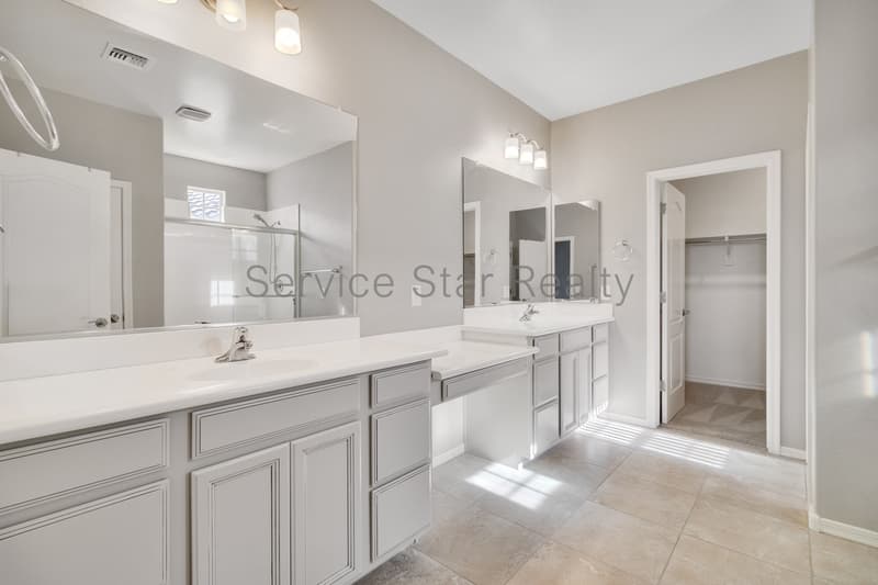 Phoenix House: 17214 N 9th Pl